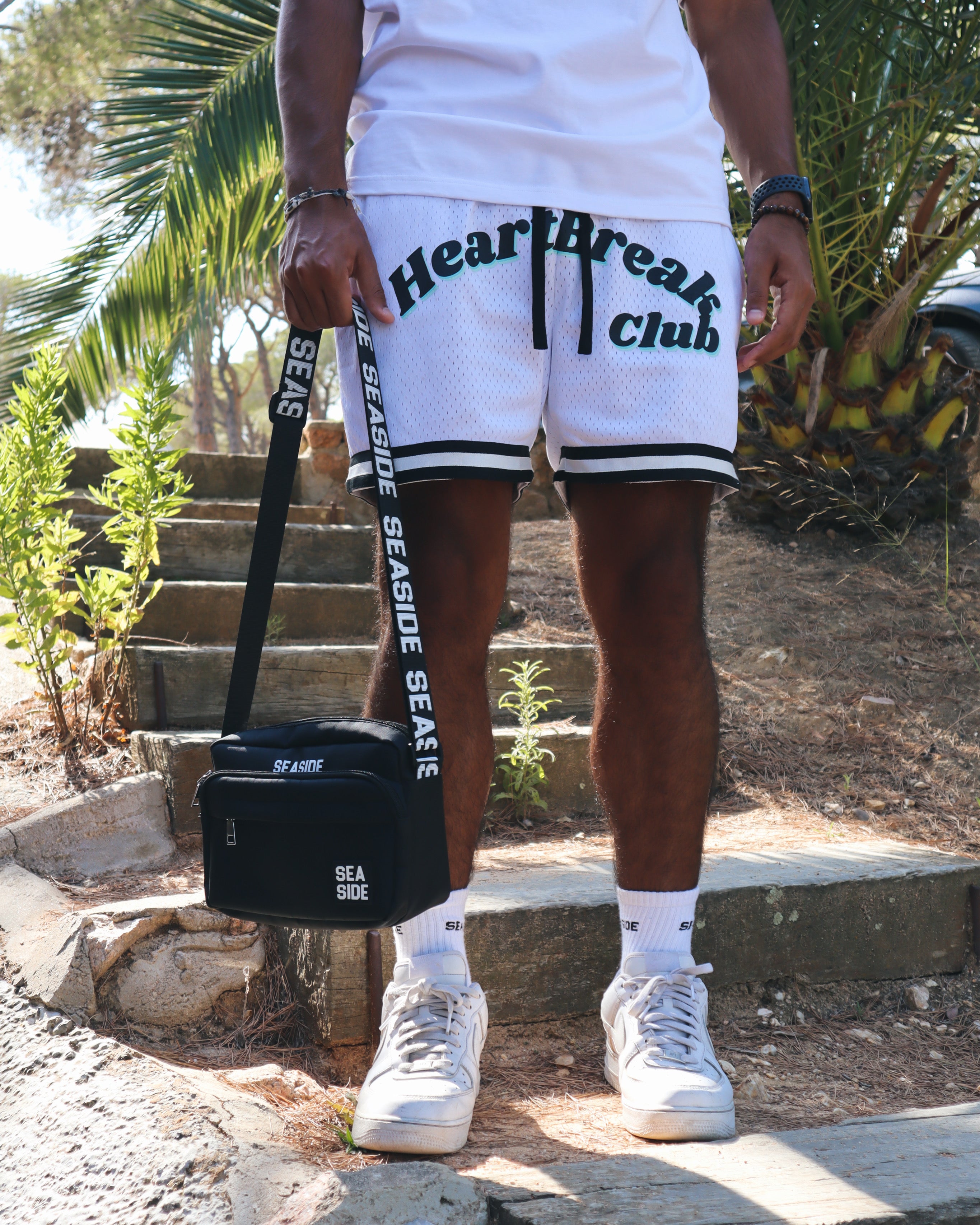 HEARTBREAKCLUB - MESH SHORTS WHITE