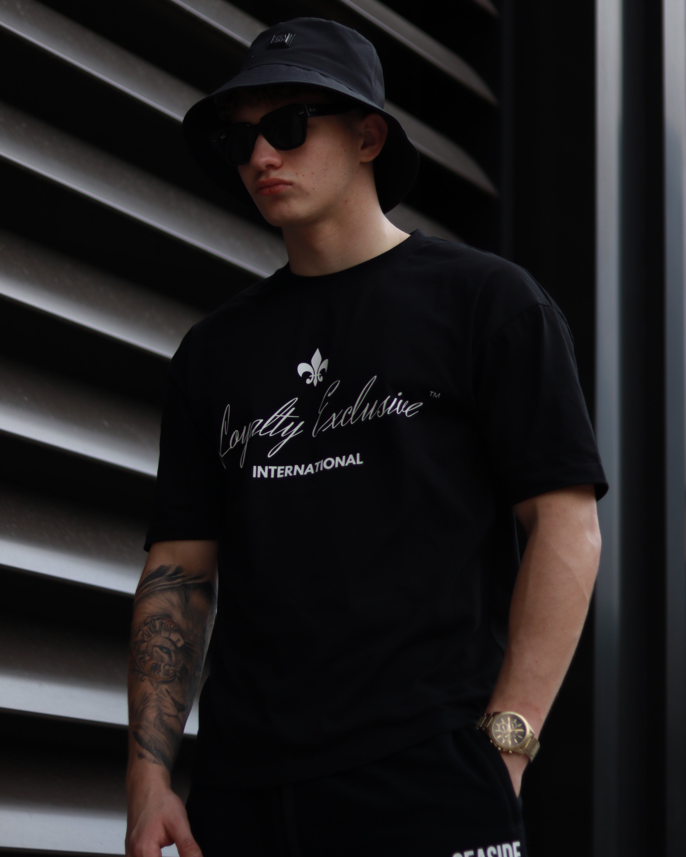 RELENTLESS | OVERSIZED T-SHIRT BLACK